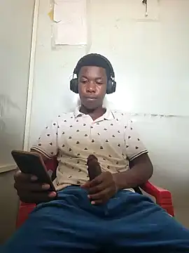 Snapshot of sweetdickboy2 chatting on 03/21/26, 09:47 sweetdickboy2 online show from 03/21/26, 09:47