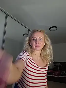 merlyn4 online show from 01/07/26, 01:02