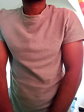 Snapshot of rainzey chatting on 09/21/25, 03:08 rainzey online show from 09/21/25, 03:08