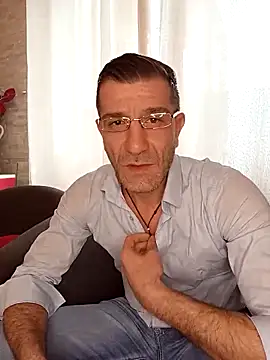 Alexdaniel89 online show from 02/05/26, 01:05