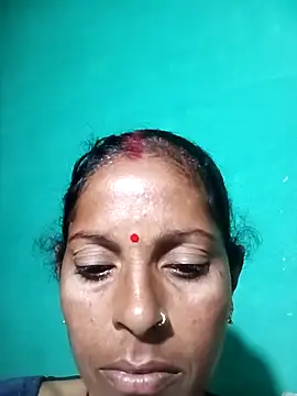 Snapshot of Suhana_pandit chatting on 10/02/25, 10:28 Suhana pandit online show from 10/02/25, 10:28