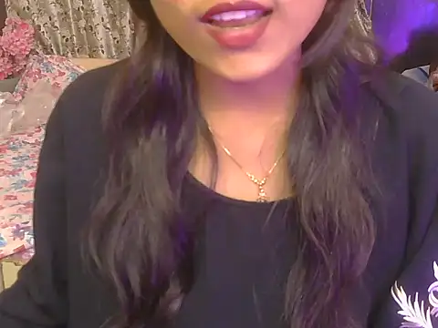 hoty-priya online show from 03/21/26, 08:19