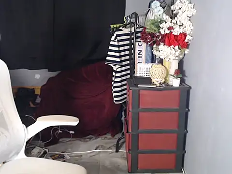 naughtyboyloy 0 online show from 03/07/26, 05:04