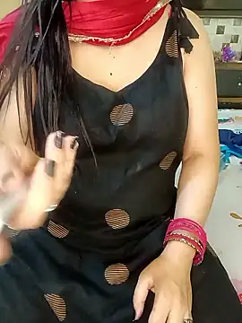 PRIYA 22 online show from 04/12/26, 10:09