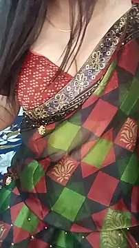 Snapshot of PRIYA_22 chatting on 07/11/26, 10:51 PRIYA 22 online show from 07/11/26, 10:51