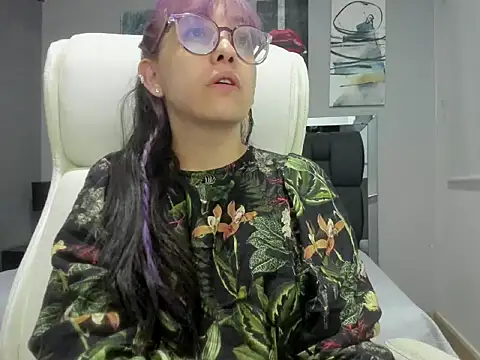 Snapshot of dalila_macherano1 chatting on 09/09/25, 11:43 dalila macherano1 online show from 09/09/25, 11:43