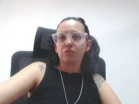 Snapshot of dalila_macherano1 chatting on 09/26/25, 05:17 dalila macherano1 online show from 09/26/25, 05:17