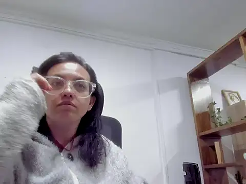 Snapshot of dalila_macherano1 chatting on 10/17/25, 08:22 dalila macherano1 online show from 10/17/25, 08:22