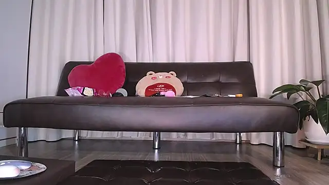 Snapshot of Liz_Hu chatting on 09/11/25, 04:29 Liz Hu online show from 09/11/25, 04:29