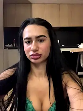 itsyourgirltee online show from 11/16/25, 08:14