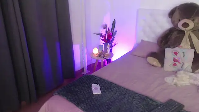 kylie444  online show from 10/11/25, 09:57