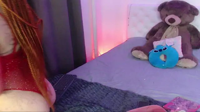 kylie444  online show from 12/15/25, 08:35