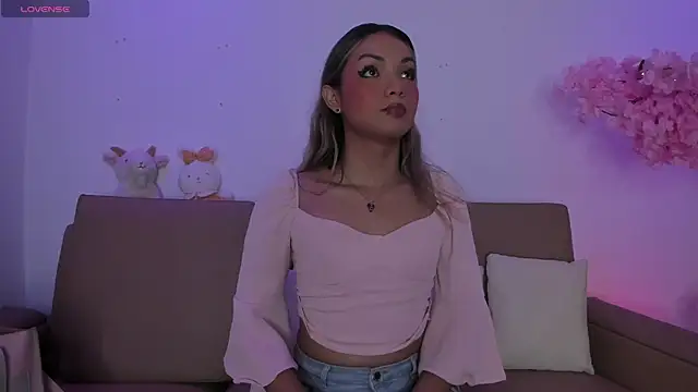 Doll Isa  online show from 03/31/26, 08:53