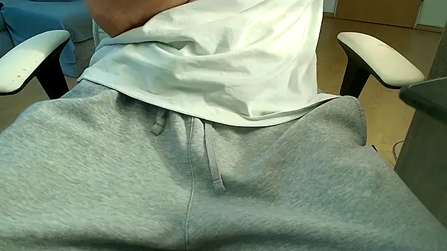 Breezydicksn online show from 04/30/26, 08:15