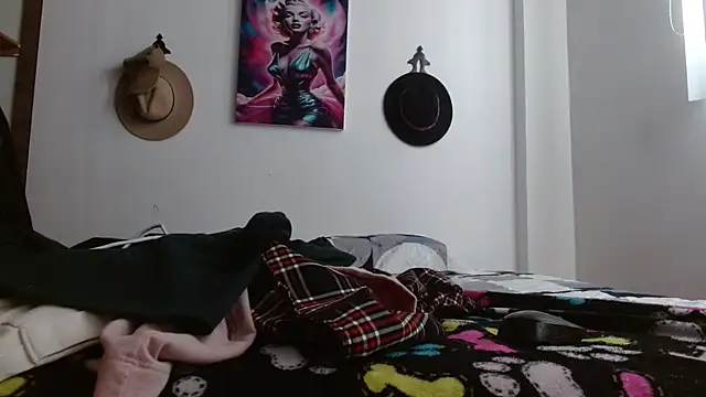 Crystal Star  online show from 03/02/26, 02:35