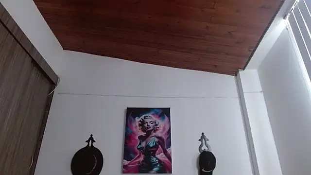 Crystal Star  online show from 04/06/26, 01:45