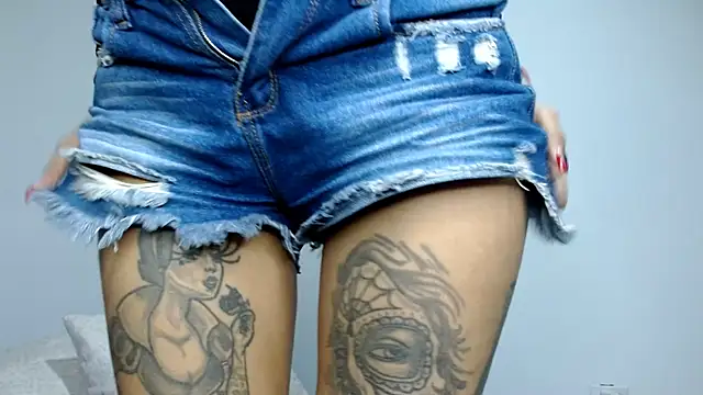 Gia Lee online show from 09/27/25, 02:16