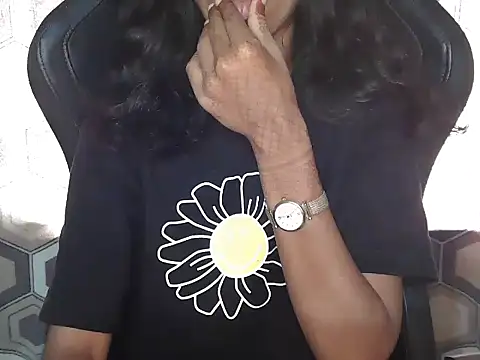 Richa Patel online show from 11/06/25, 11:33