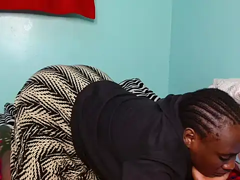 Snapshot of Alexxa_ebony chatting on 06/05/26, 02:01 Alexxa ebony online show from 06/05/26, 02:01
