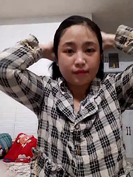 Minn-cute online show from 09/20/25, 01:12