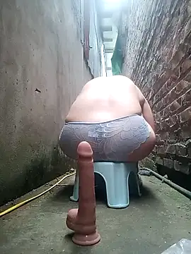 July-Asian online show from 03/26/26, 12:06