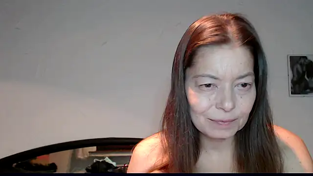 Snapshot of SexySarah177 chatting on 12/11/24, 09:12 SexySarah177 online show from 12/11/24, 09:12