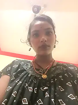 Snapshot of Aapki_Chahat0143 chatting on 10/19/25, 02:29 Aapki Chahat0143 online show from 10/19/25, 02:29
