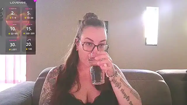 Miss Lucifer6 online show from 09/30/25, 02:44