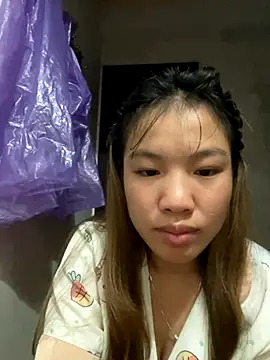 Snapshot of QueenLink chatting on 09/08/25, 07:35 QueenLink online show from 09/08/25, 07:35