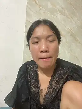 Snapshot of QueenLink chatting on 09/24/25, 05:49 QueenLink online show from 09/24/25, 05:49