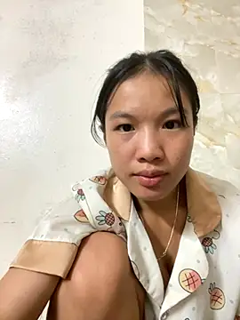 Snapshot of QueenLink chatting on 09/26/25, 05:39 QueenLink online show from 09/26/25, 05:39