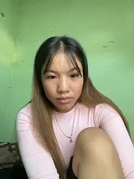 Snapshot of QueenLink chatting on 10/02/25, 09:49 QueenLink online show from 10/02/25, 09:49