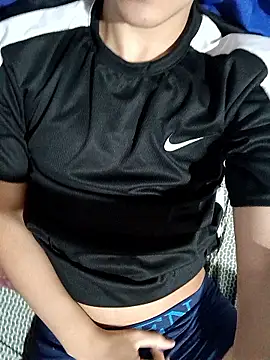 Snapshot of novinho_safado__ chatting on 09/19/25, 03:19 novinho safado online show from 09/19/25, 03:19