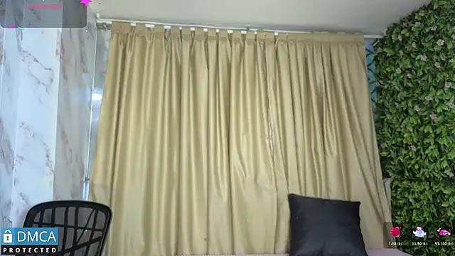 nena cupcake  online show from 03/25/26, 11:05