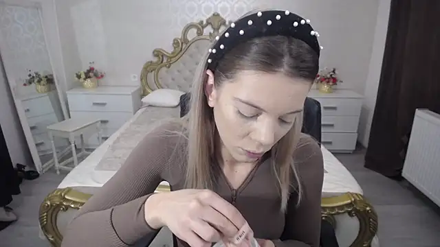 AmberTop online show from 10/06/25, 06:22