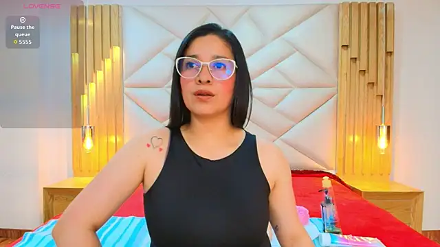 Alana steel 1 online show from 11/19/25, 07:36