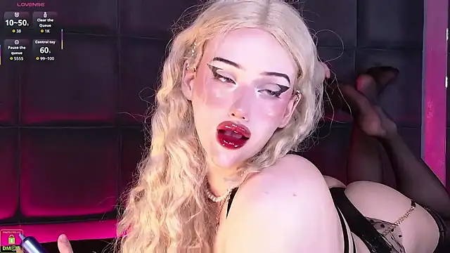 RoxyKyper online show from 01/08/26, 03:25