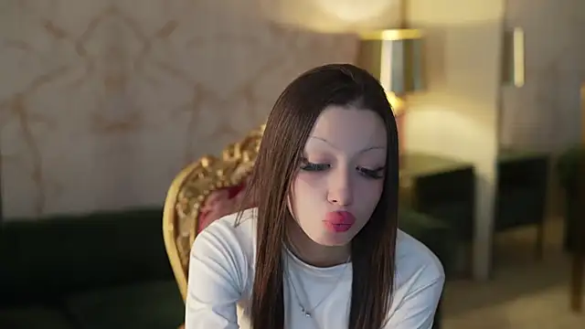 Snapshot of Naomi_054 chatting on 09/21/25, 10:28 Naomi 054 online show from 09/21/25, 10:28