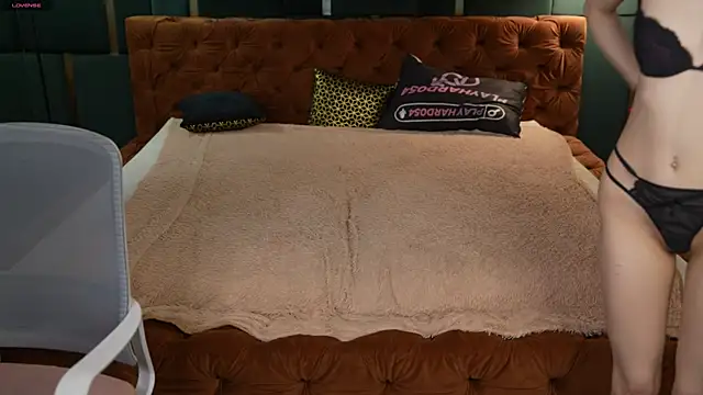 Naomi 054 online show from 11/10/25, 04:06