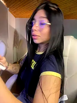 Maddy Piink online show from 10/03/25, 08:28