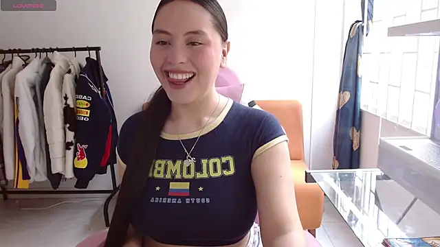 Snapshot of madissooon__ chatting on 06/02/26, 07:27 madissooon online show from 06/02/26, 07:27