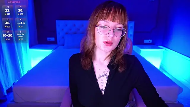 Snapshot of Pixie_Peachh chatting on 11/28/25, 02:09 Pixie Peachh online show from 11/28/25, 02:09