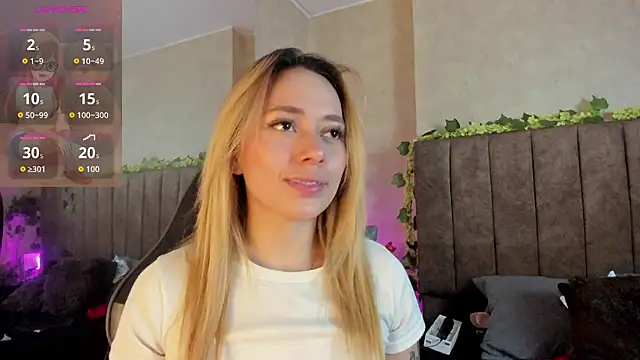 LanaMills  online show from 02/03/26, 04:43