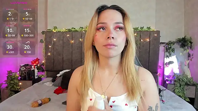 LanaMills  online show from 02/15/26, 05:26