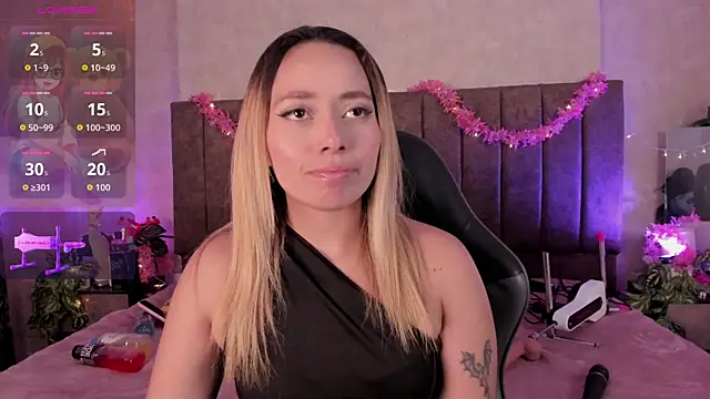 LanaMills  online show from 05/09/26, 05:12