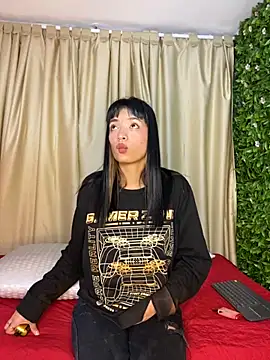 stepha   online show from 09/15/25, 11:10