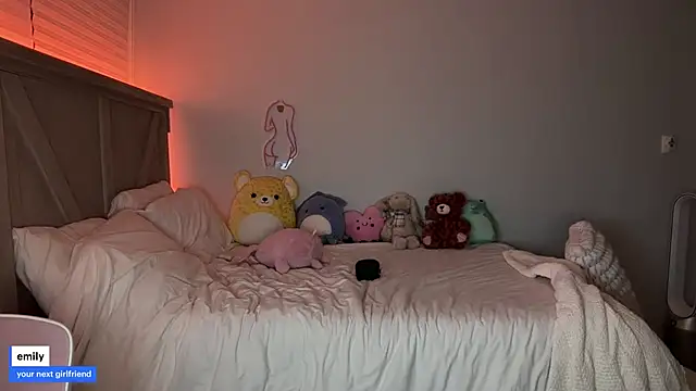 emmyfawn online show from 09/15/25, 02:33