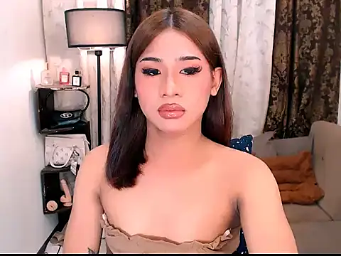 Snapshot of asianlatina69 chatting on 10/14/25, 10:10 asianlatina69 online show from 10/14/25, 10:10