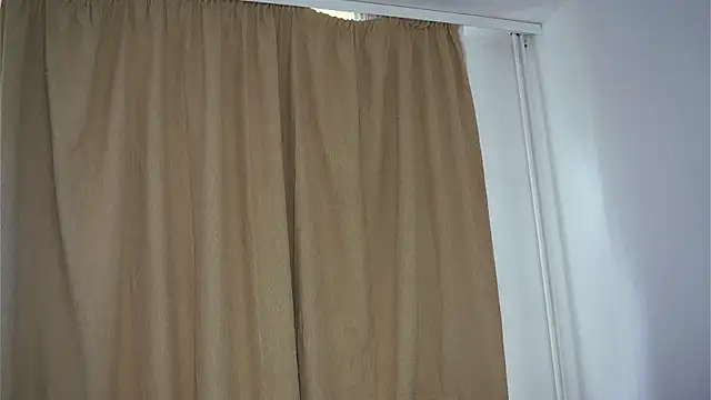 HotMollyX online show from 07/07/26, 07:23