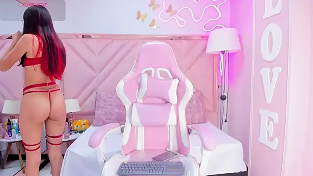 Aria Joness  online show from 10/06/25, 12:57